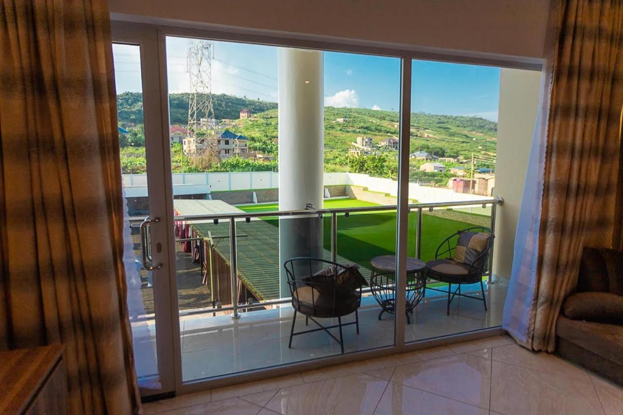 The Platinum Bay Hotel Birekuso エクステリア 写真