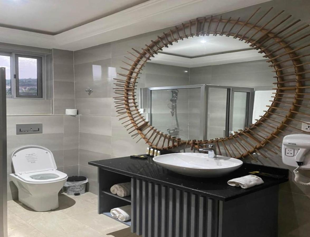 The Platinum Bay Hotel Birekuso エクステリア 写真